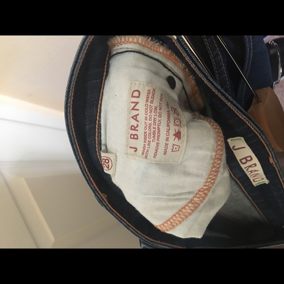 J Brand Curvy Fit Boot Leg Jeans Size 28 - Picture 8 of 8